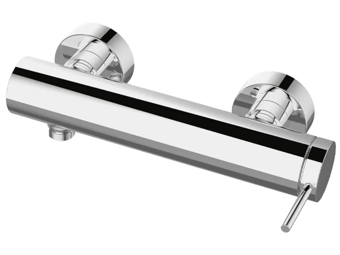 Luisa Duschmischer in Chrom. Essebagno