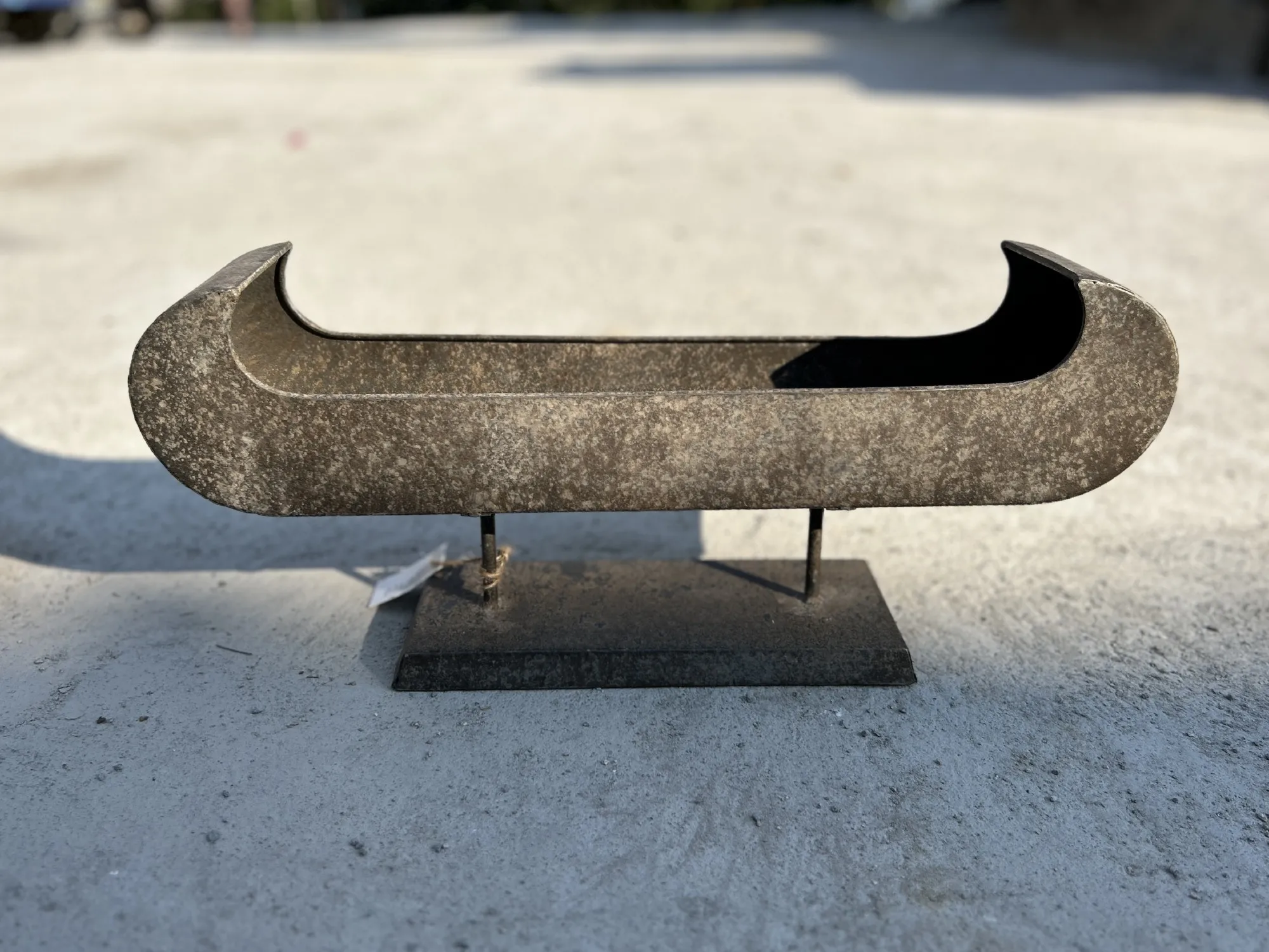 Kerzenständer aus Vintage-Eisen, B 50,5 cm, H 21,5 cm, L 11 cm