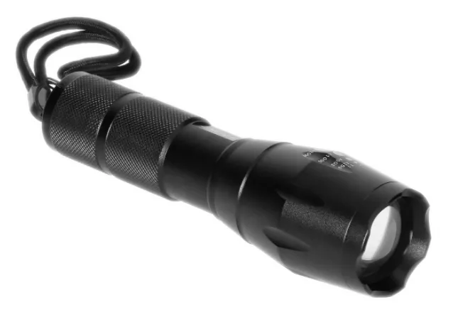 CREE 10W LED-Taschenlampe mit Zoom, 800lm, 3 x AAA, Aluminiumkonstruktion